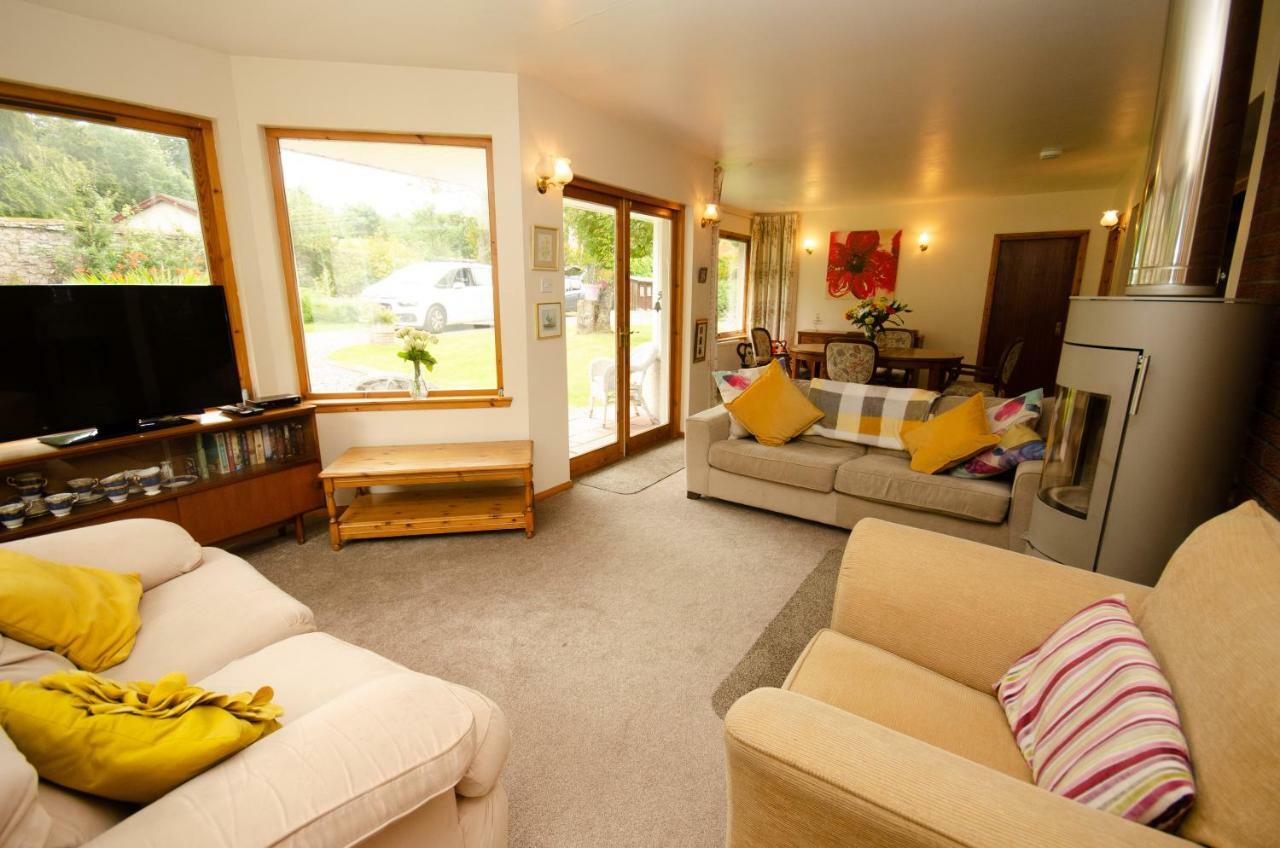Home Comforts In Peaceful 2 Acres Inverness Exterior photo